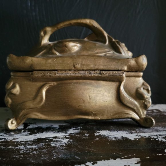 Vintage American Art Nouveau Gilt Metal Jewel Casket/ Jewelry Box by Benedict - Picture 4 of 8